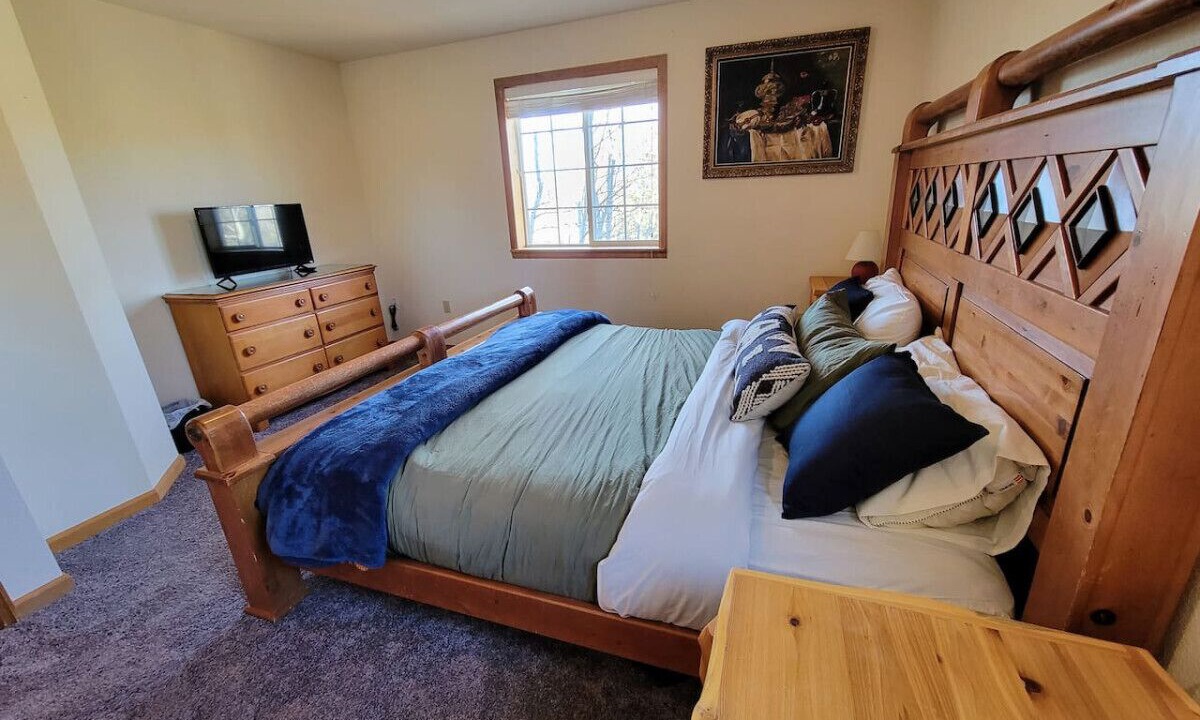 Photo of Bedroom in Indian Mountain