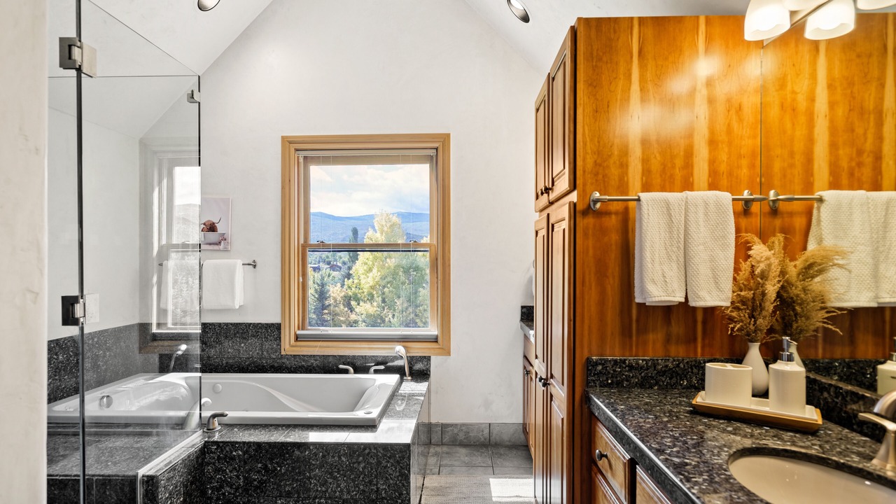 Photo of Bathroom in Carbondale