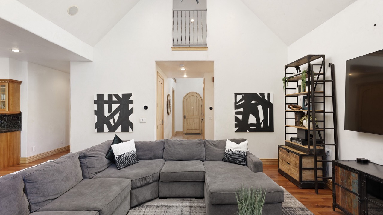 Photo of Livingroom in Carbondale