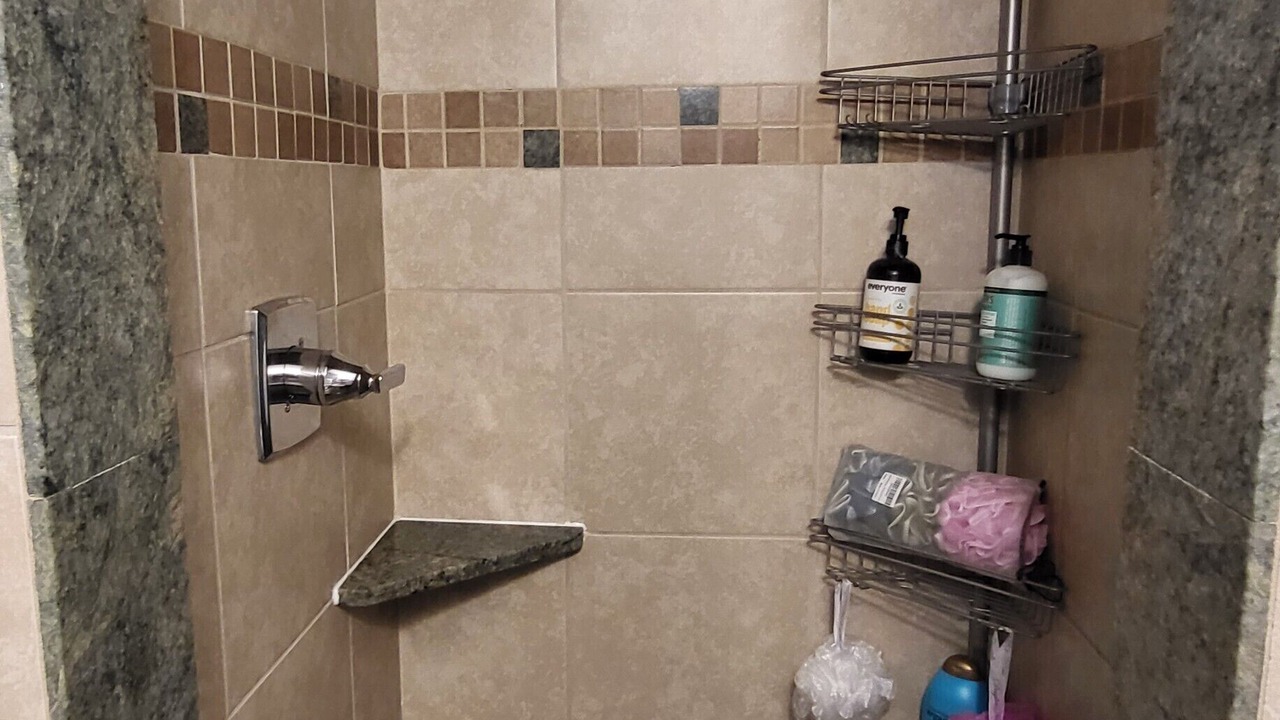 Photo of Bathroom in Kipling