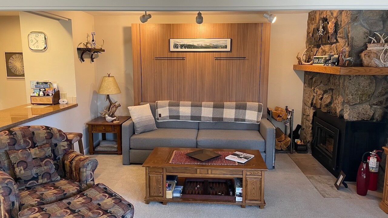 Photo of Livingroom in Purgatory