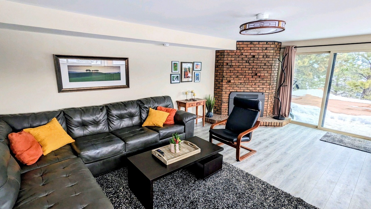 Photo of Livingroom in Golden