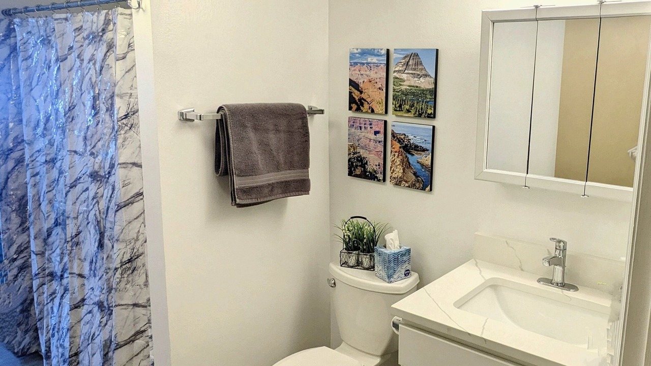 Photo of Bathroom in Golden