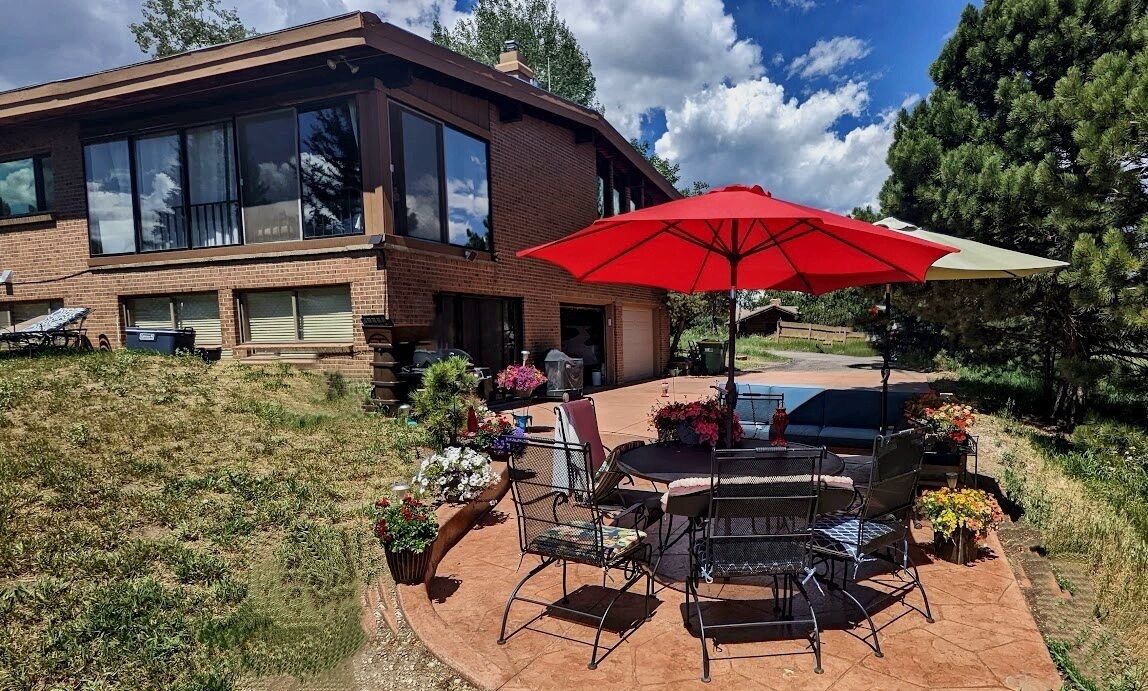 Photo of Outdoor in Golden