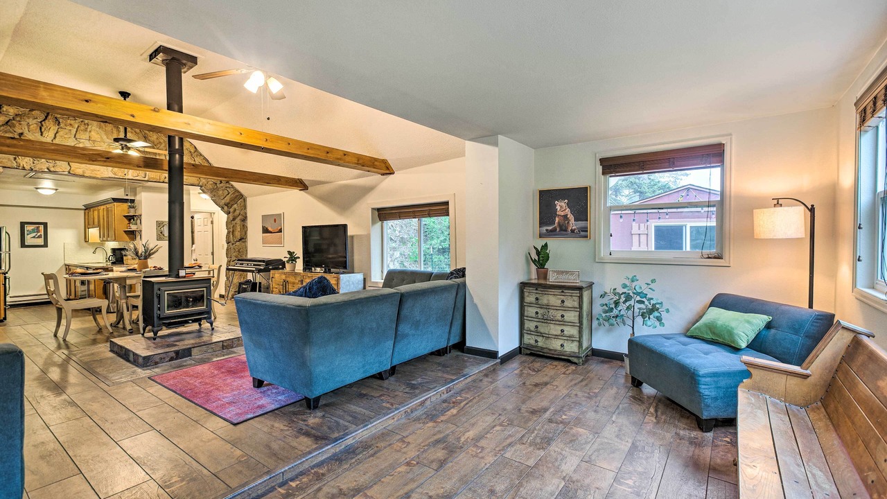 Photo of Livingroom in Morrison