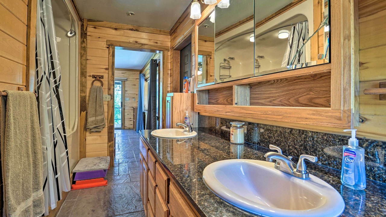 Photo of Bathroom in Dolores
