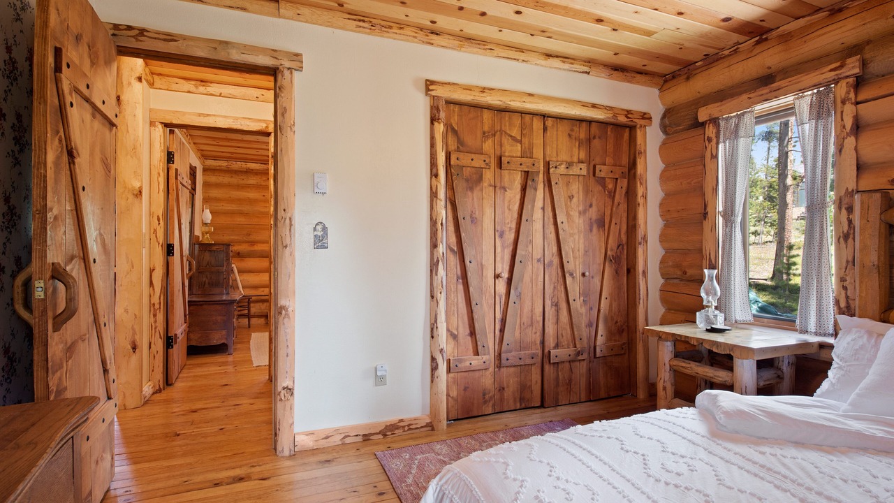 Photo of Bedroom in Sunset Ridge