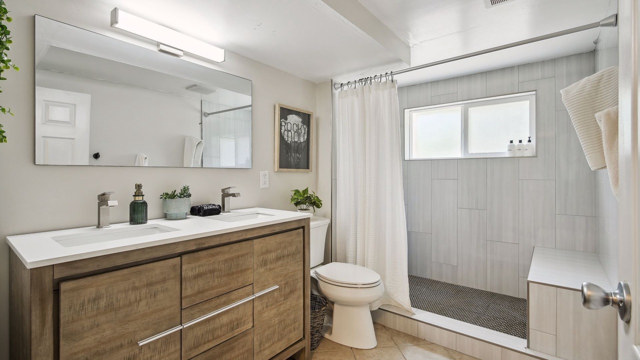 Photo of Bathroom in Scenic Heights