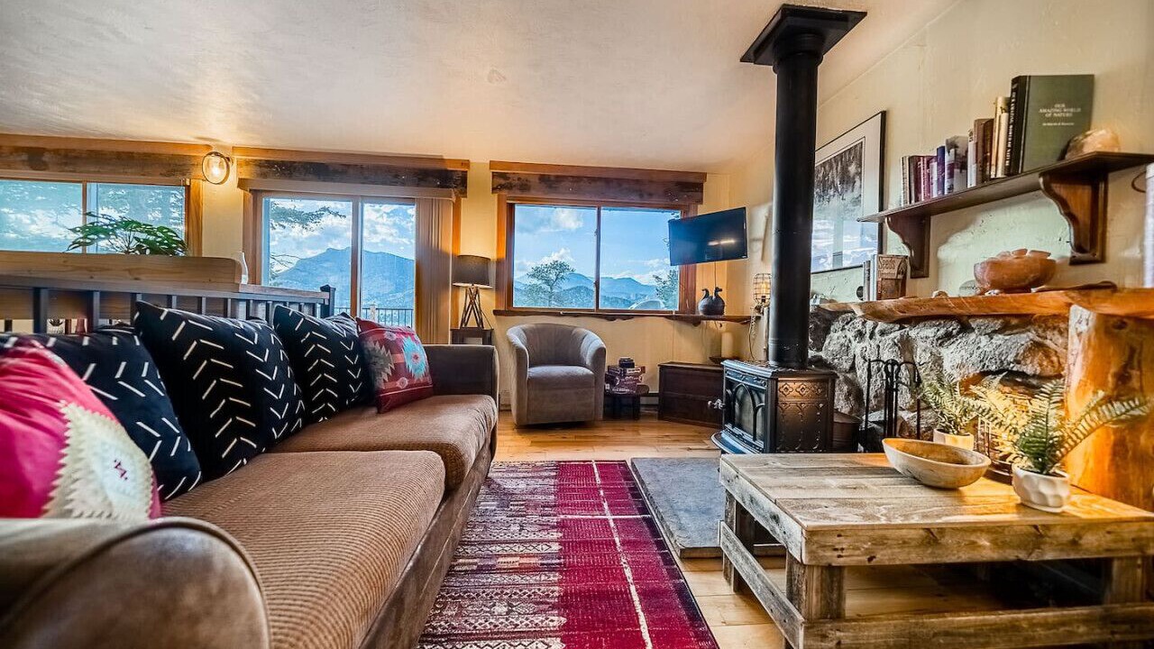 Photo of Livingroom in Estes Park