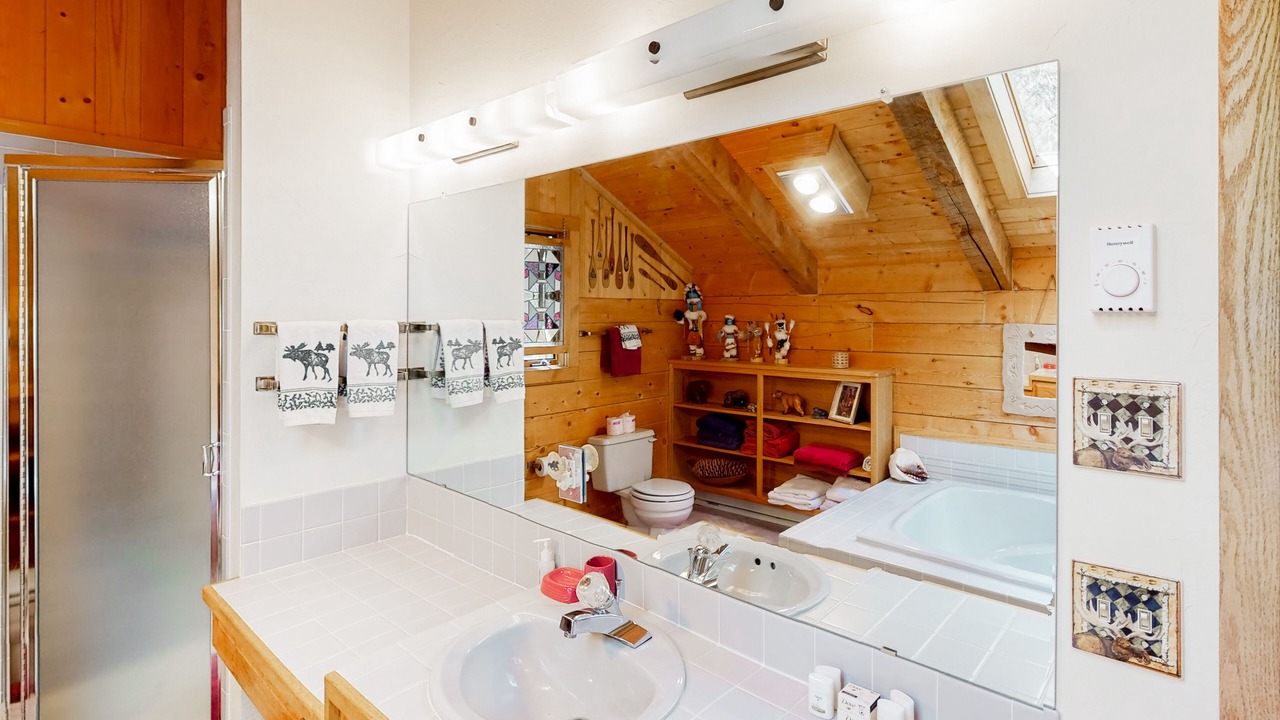 Photo of Bathroom in Almont