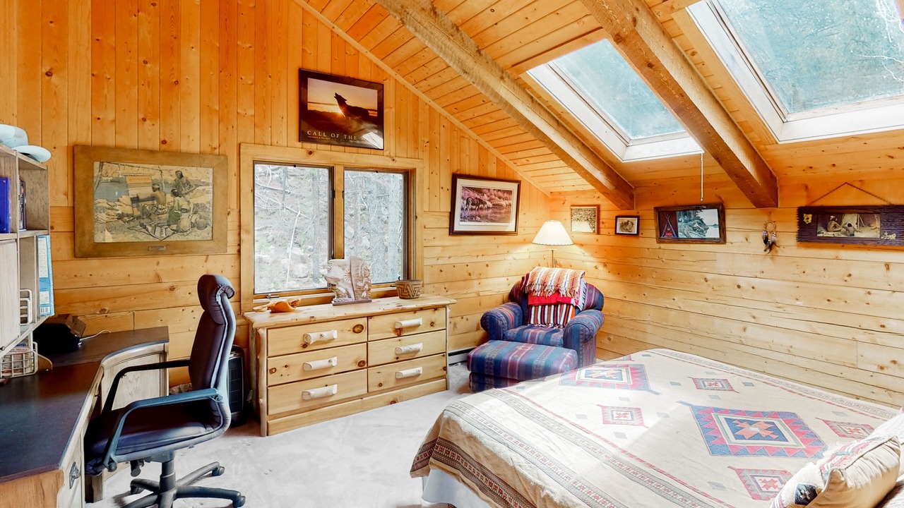 Photo of Bedroom in Almont
