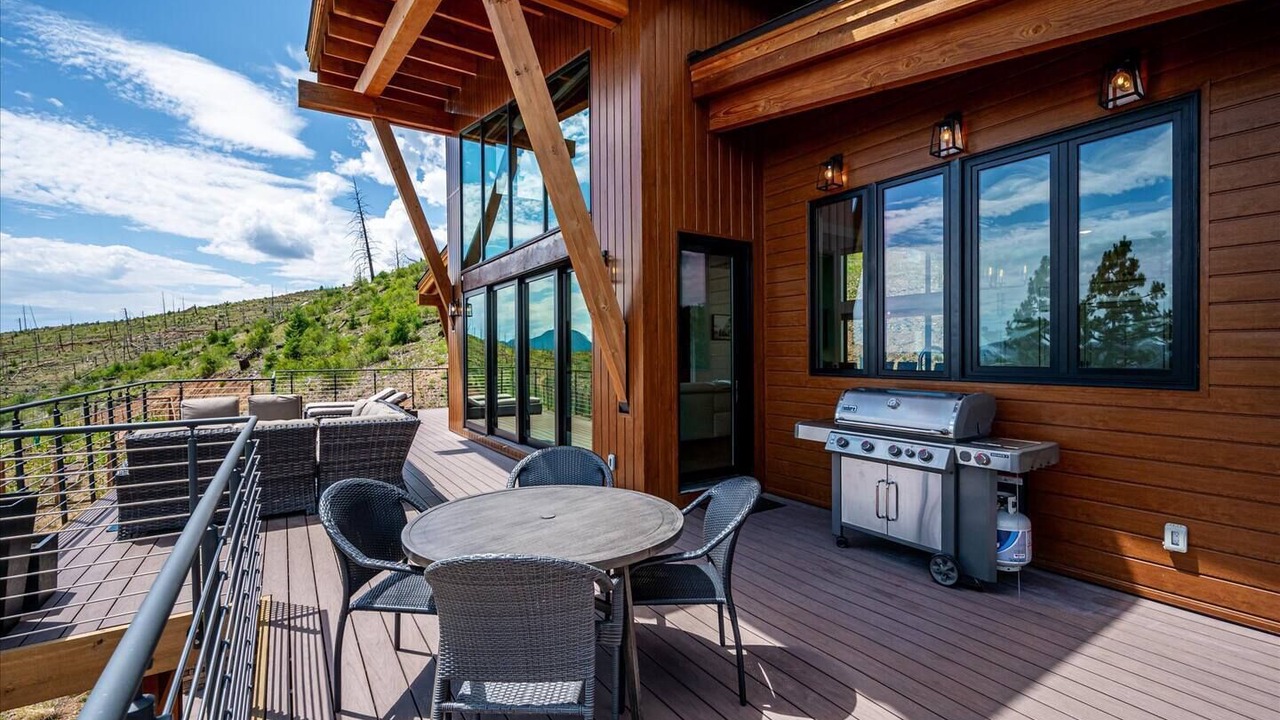 Photo of Outdoor in Bailey