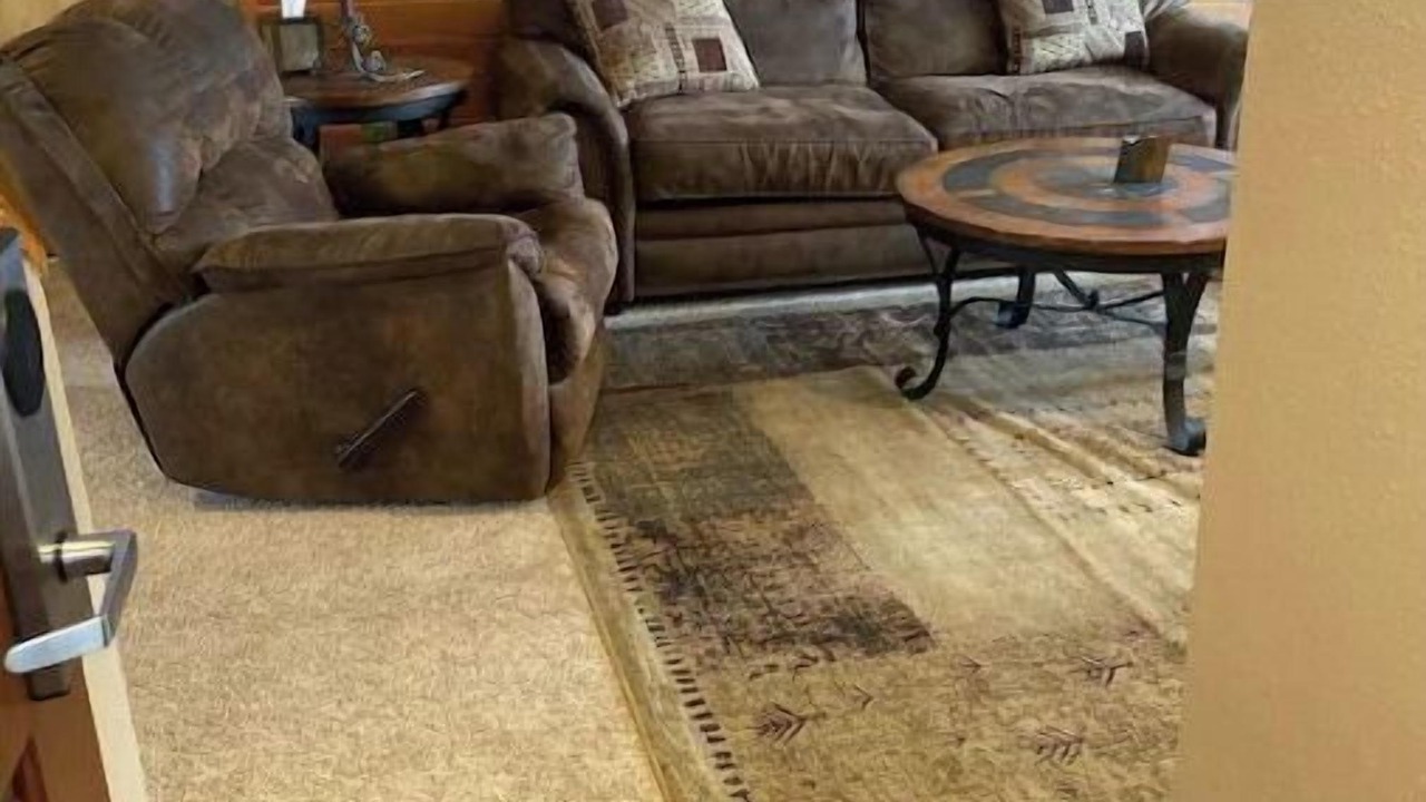 Photo of Livingroom in Lakeside Village