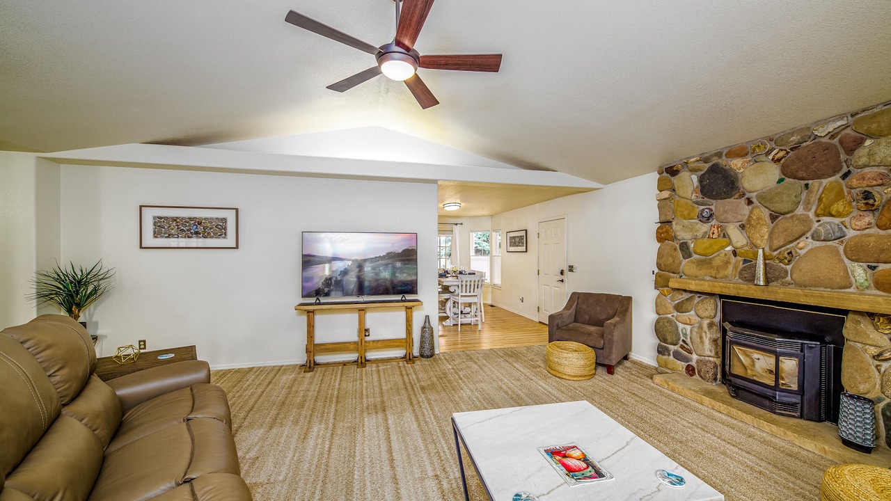 Photo of Livingroom in Cedaredge
