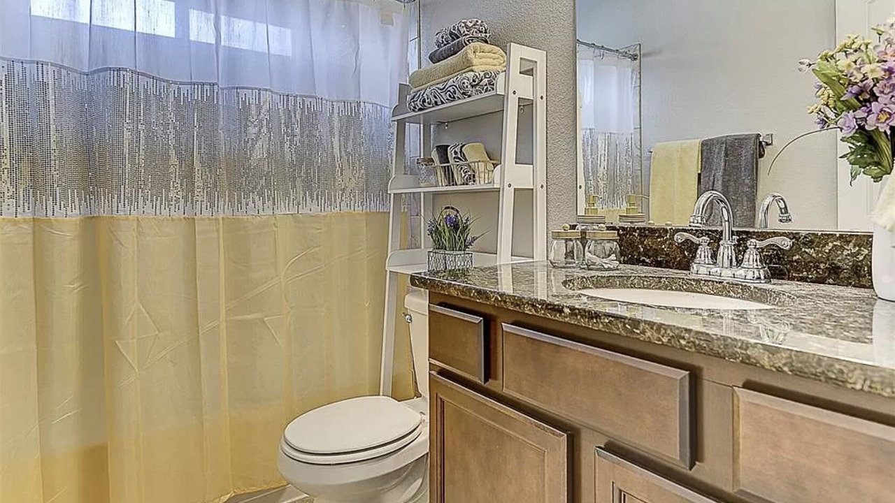 Photo of Bathroom in Elbert
