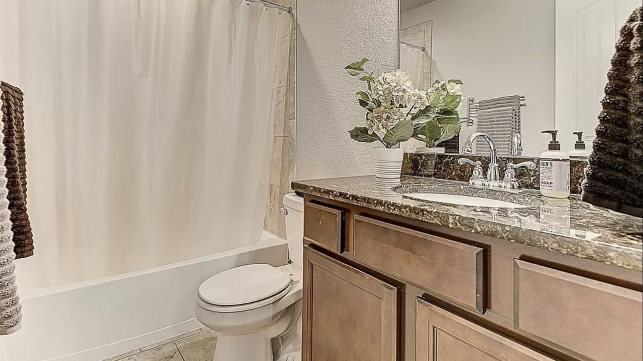 Photo of Bathroom in Elbert