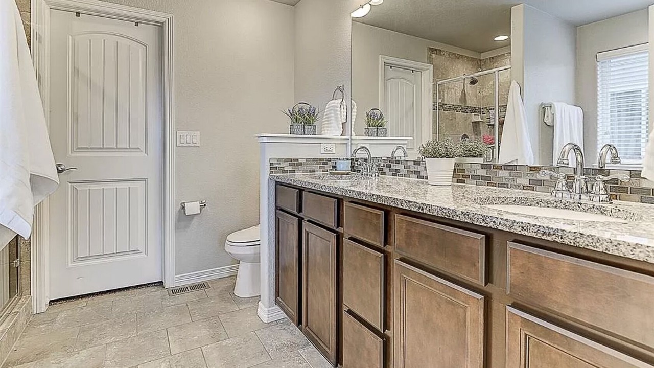 Photo of Bathroom in Elbert