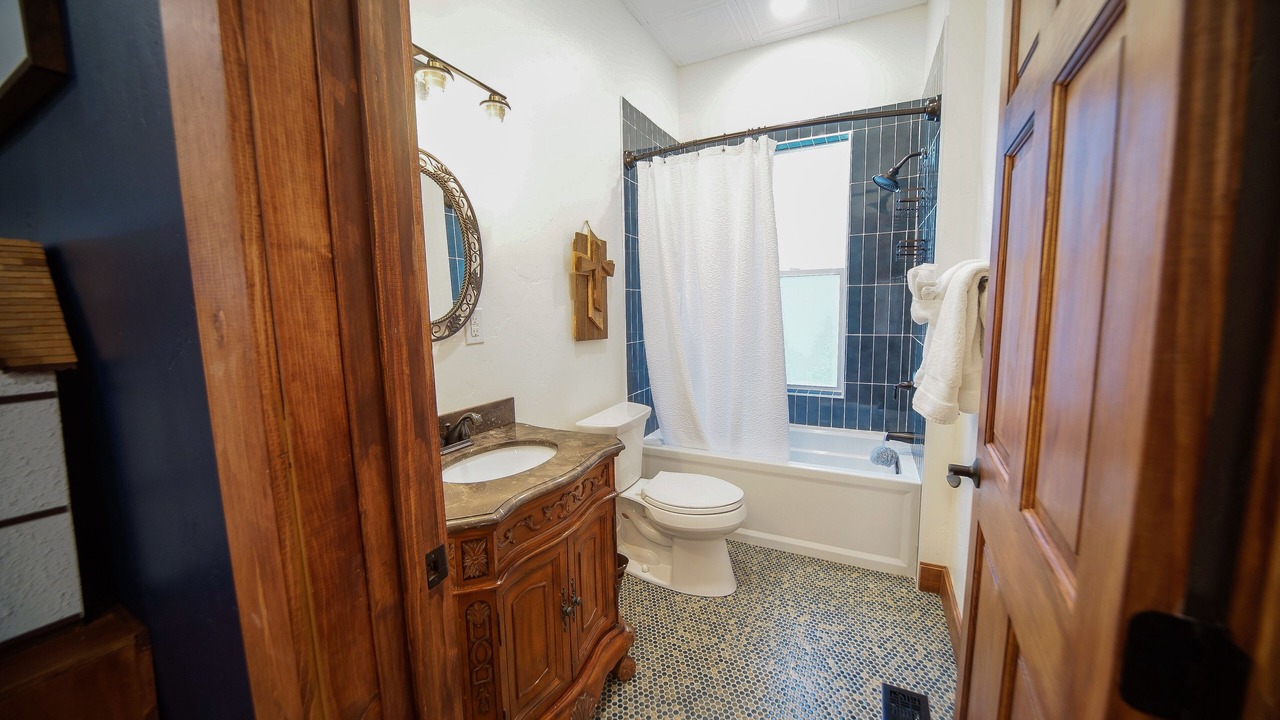 Photo of Bedroom in Delta