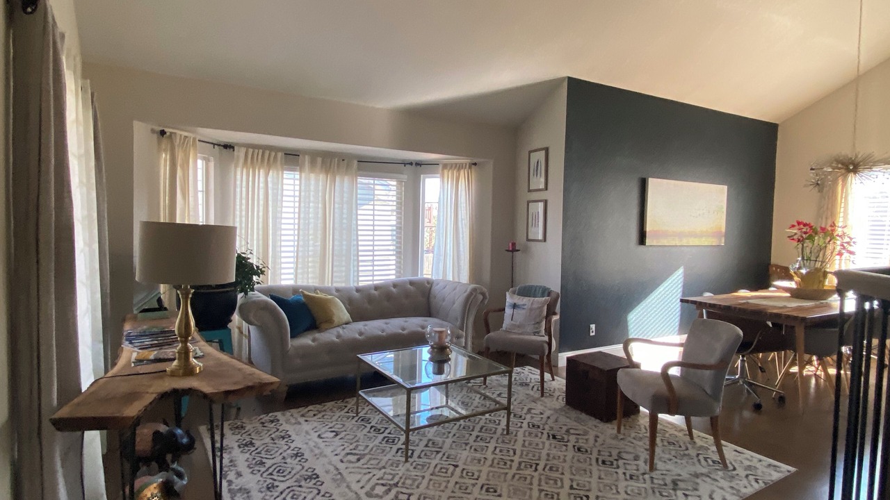 Photo of Livingroom in Erie