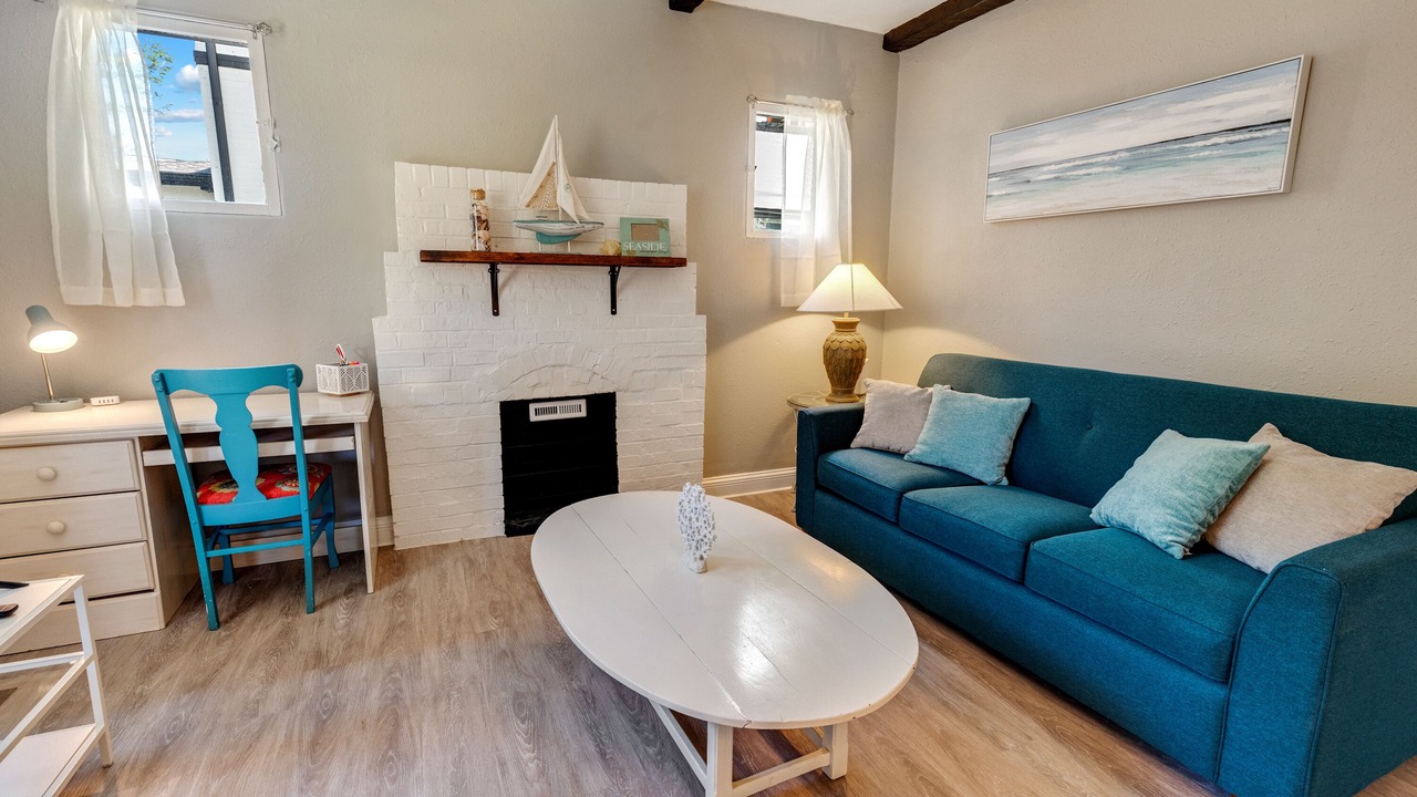 Photo of Livingroom in Uptown