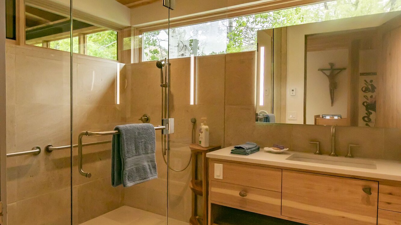 Photo of Bathroom in New Castle