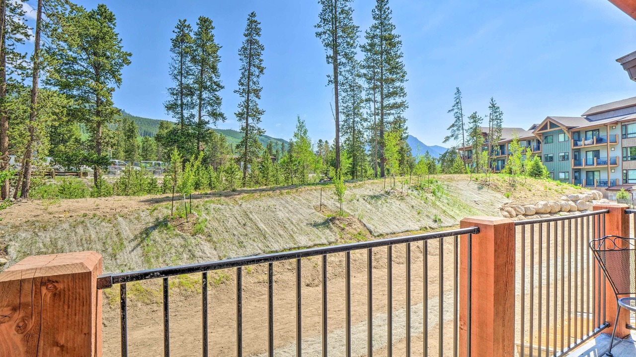 Photo of Patio Balcony in Lakeside Village