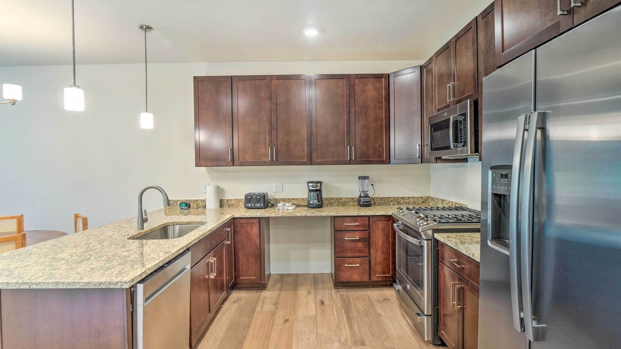Photo of Kitchen in Lakeside Village