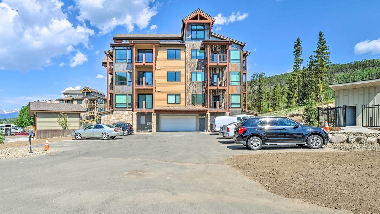 Photo of Outdoor in Lakeside Village