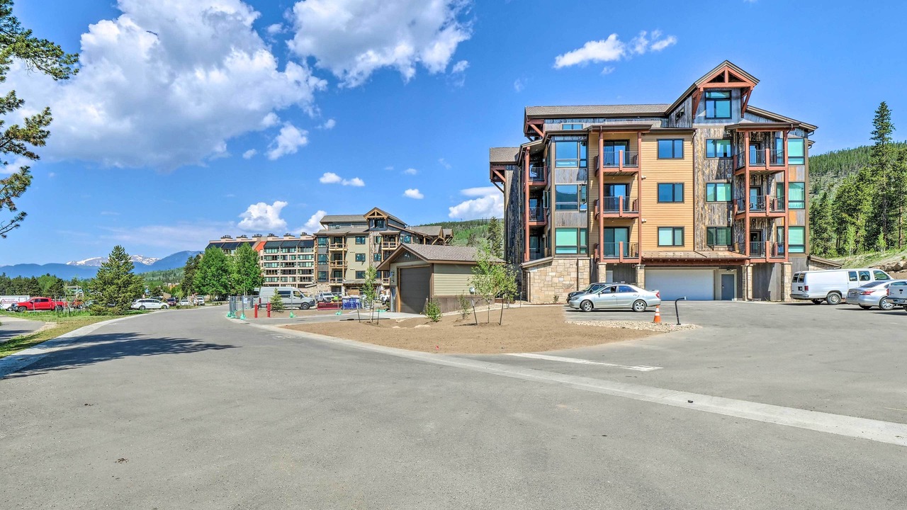 Photo of Outdoor in Lakeside Village