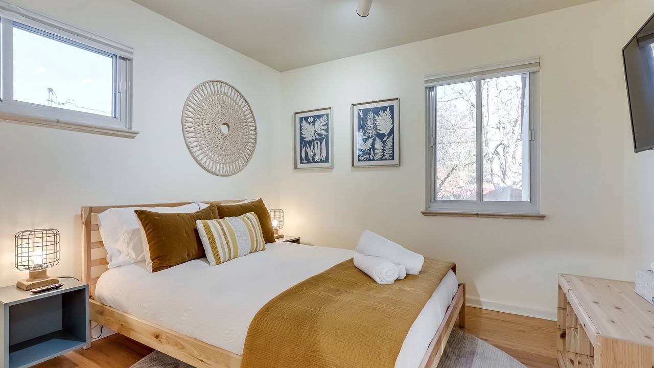 Photo of Bedroom in Aurora