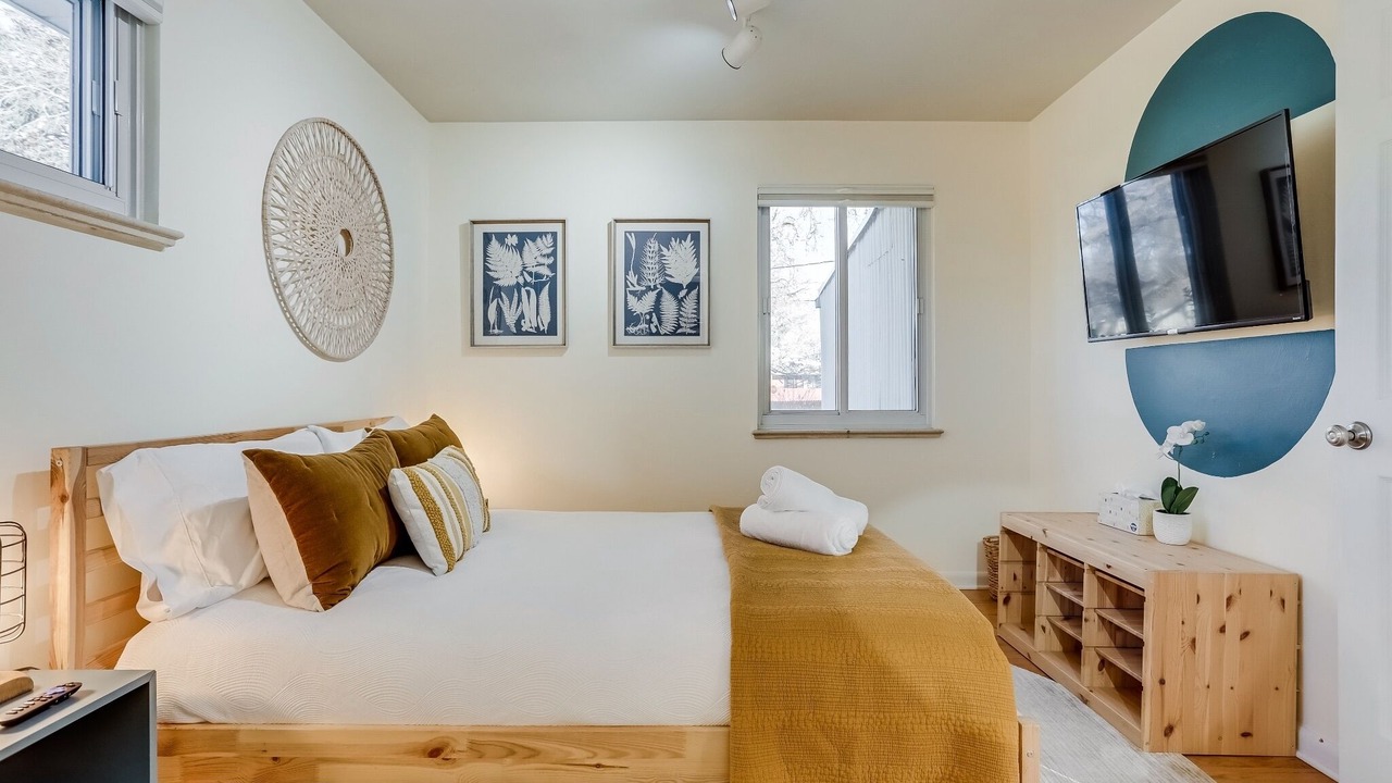 Photo of Bedroom in Aurora