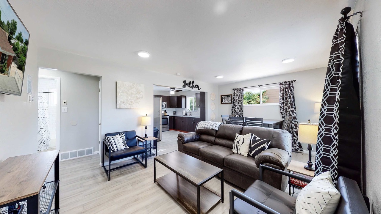 Photo of Livingroom in Twin Lakes