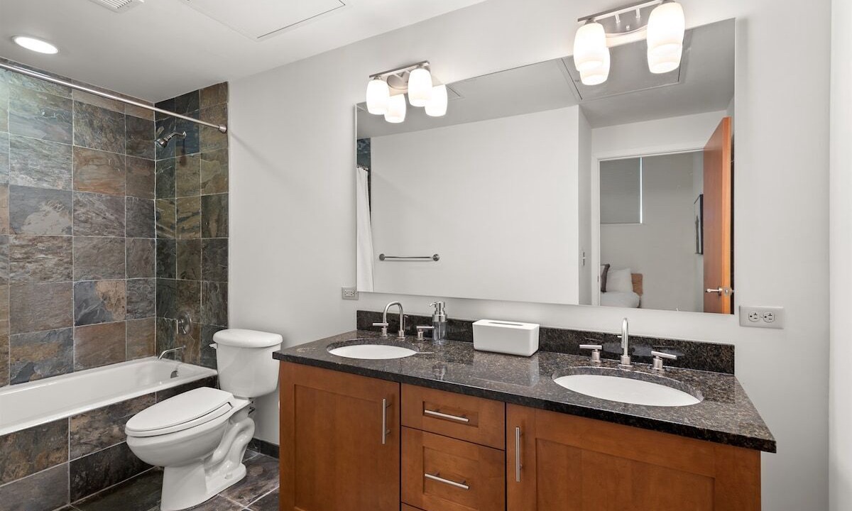 Photo of Bathroom in Basalt