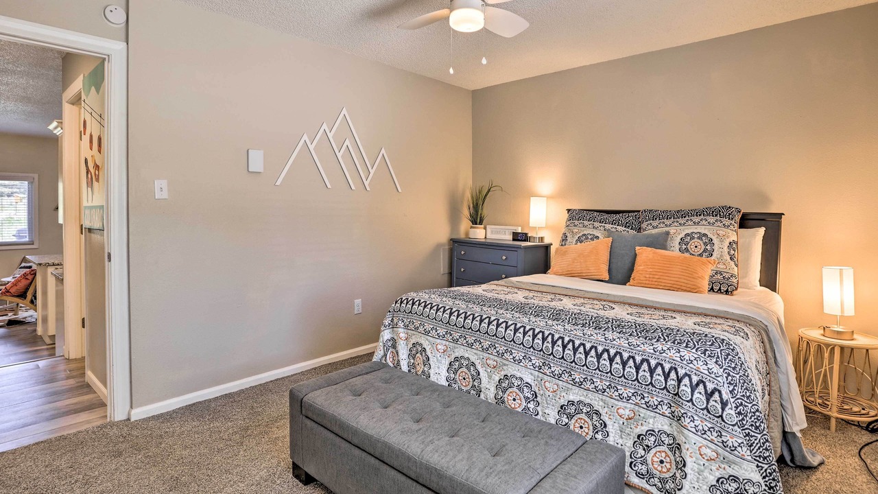 Photo of Bedroom in Summit Cove