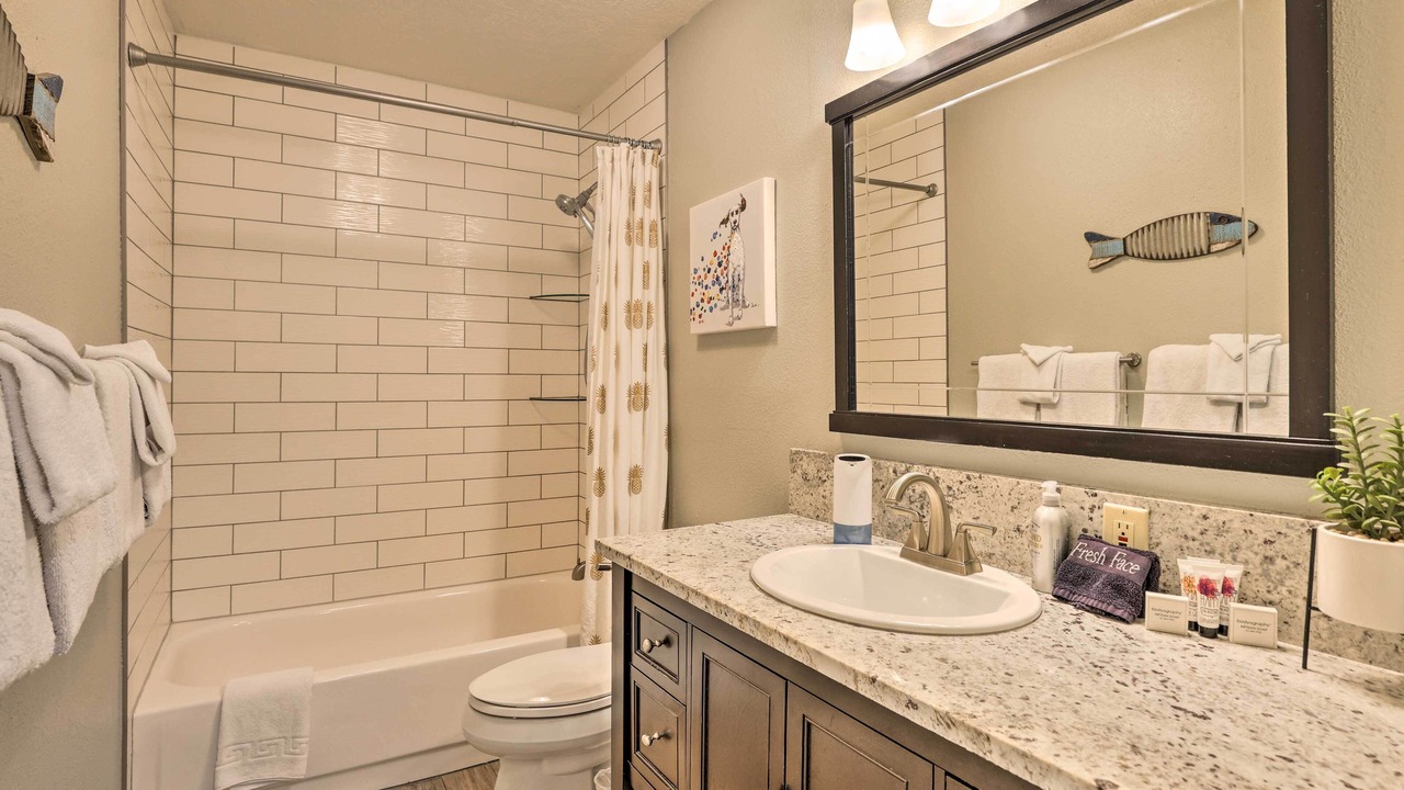 Photo of Bathroom in Summit Cove