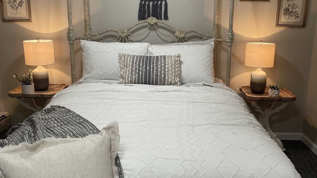 Photo of Bedroom in Delta
