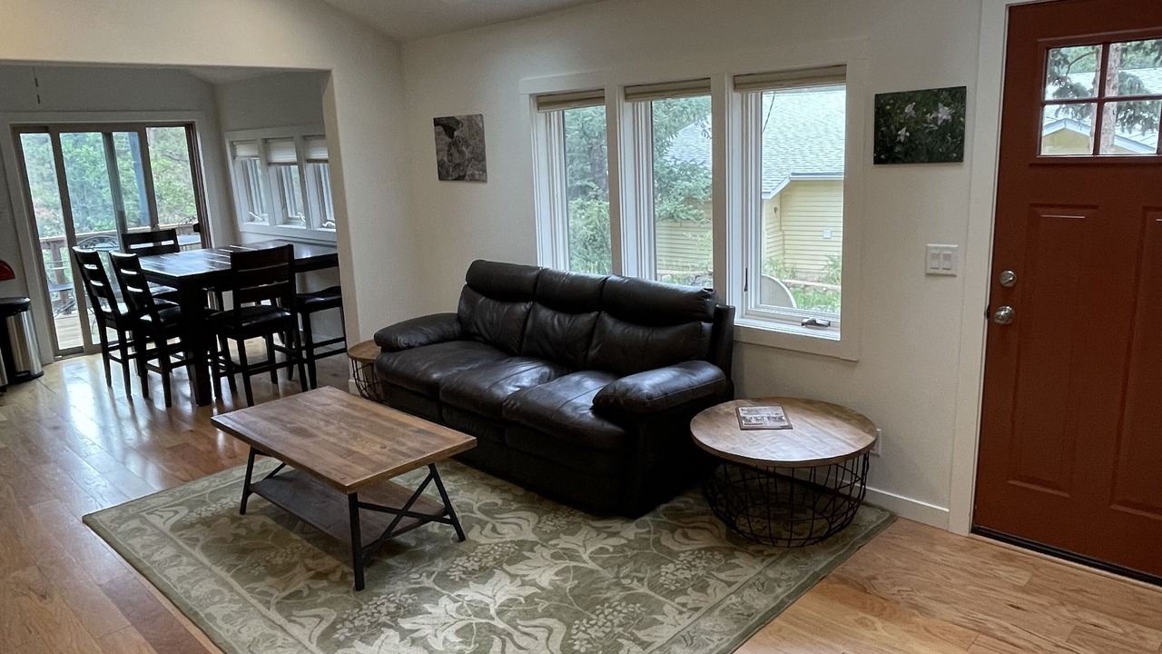 Photo of Livingroom in Cascade