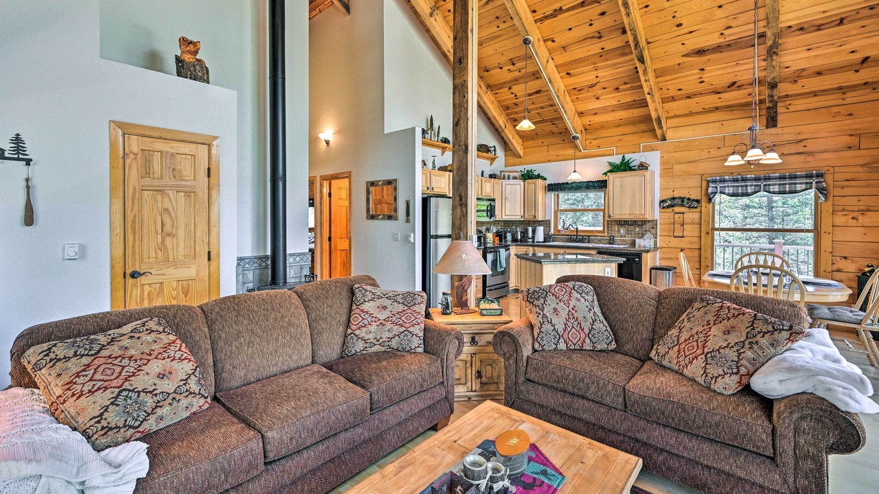 Photo of Livingroom in Indian Mountain