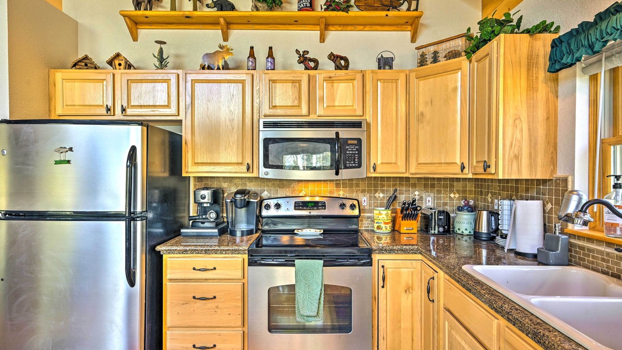 Photo of Kitchen in Indian Mountain