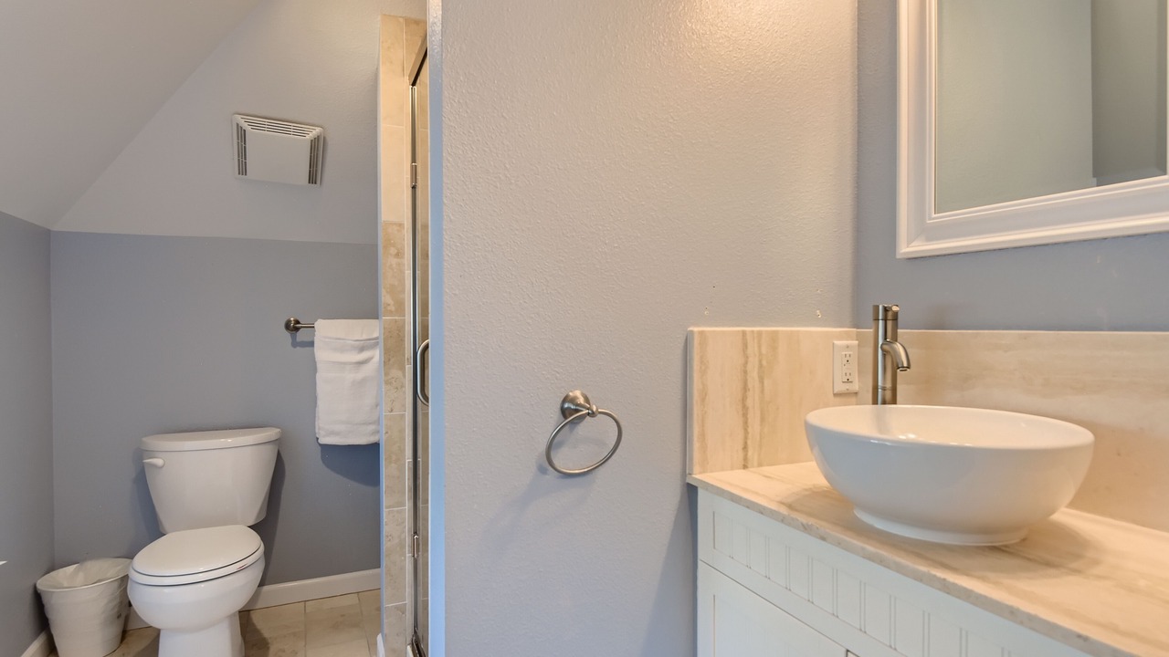 Photo of Bathroom in Sunnyside