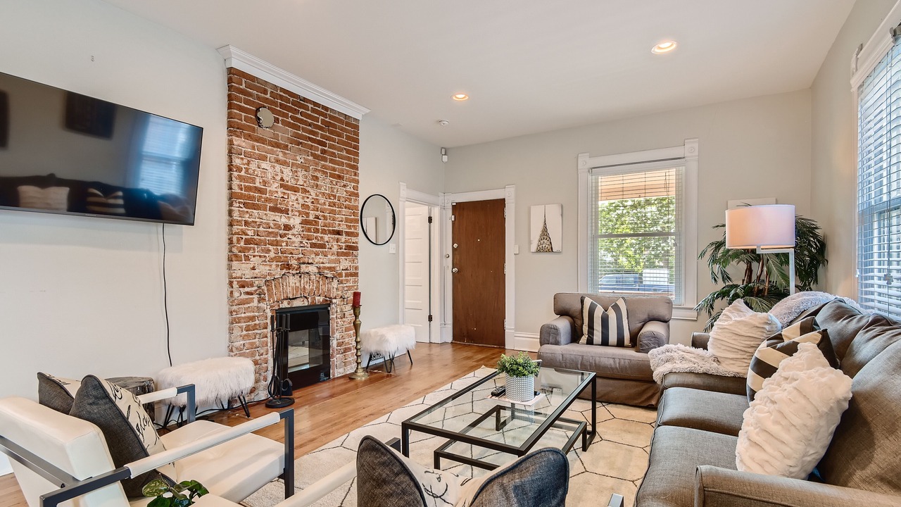 Photo of Livingroom in Sunnyside