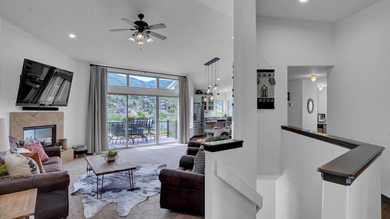 Photo of Livingroom in Palmer Lake