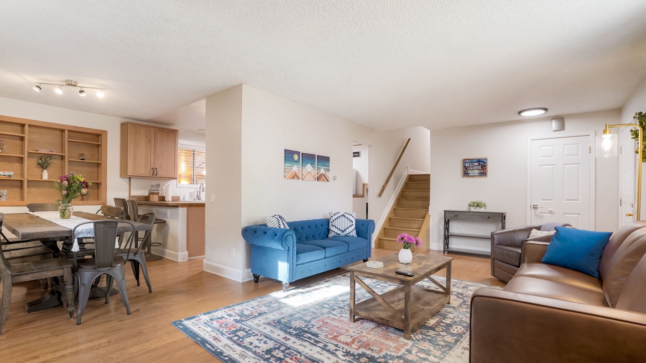 Photo of Livingroom in North Central Westminster