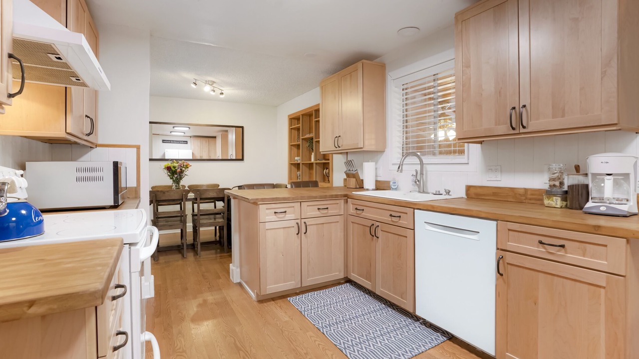 Photo of Kitchen in North Central Westminster