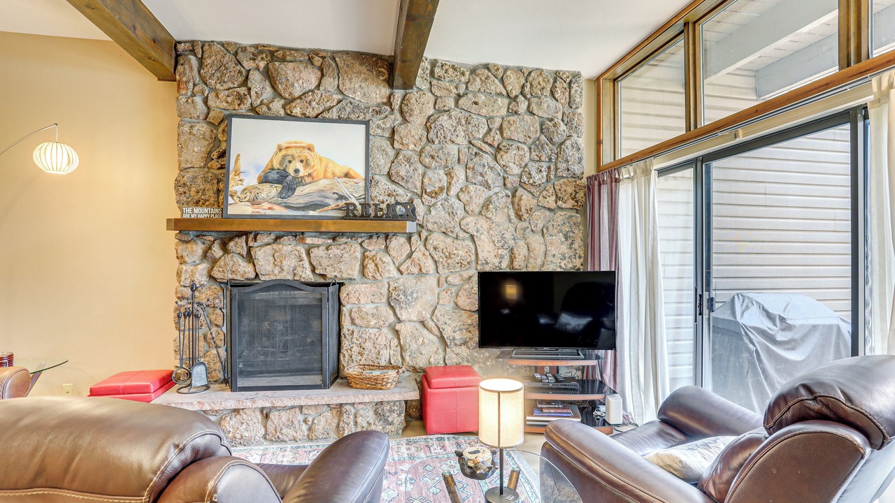 Photo of Livingroom in Avon