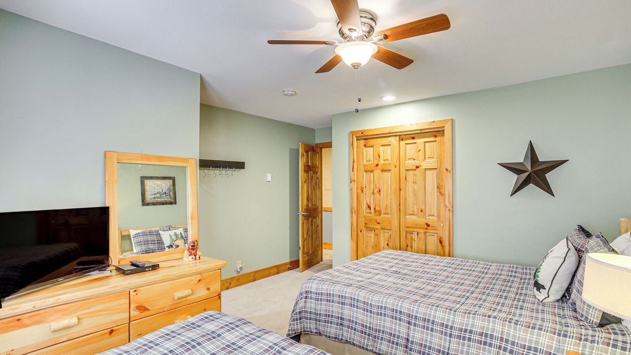 Photo of Bedroom in Avon