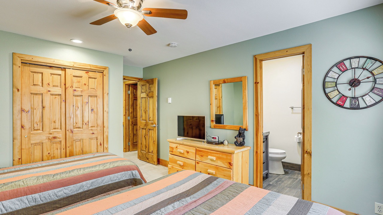 Photo of Bedroom in Avon