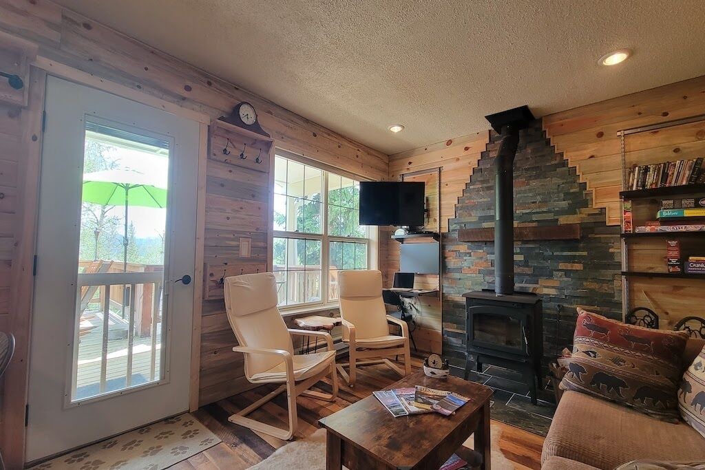 Photo of Livingroom in Michigan Hill