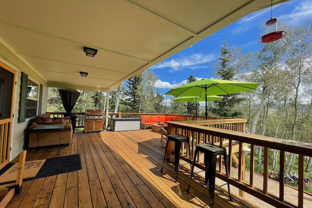 Photo of Patio Balcony in Michigan Hill