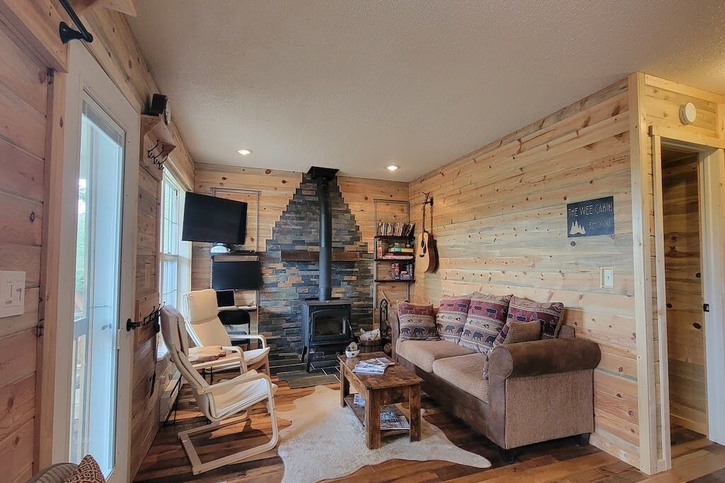 Photo of Bedroom in Michigan Hill